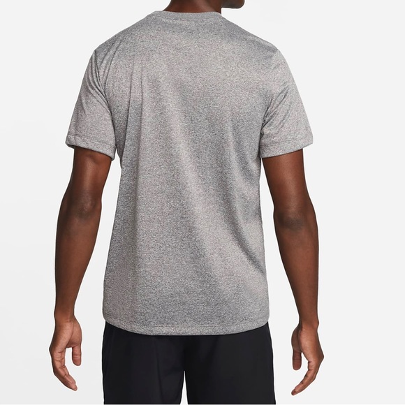 Nike Dri-FIT Legend  Training Tshirt - Picture 2 of 2